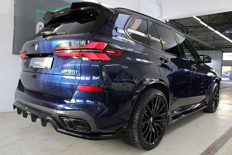 Gebraucht BMW X5 M Sport 530 PS (389 kW) 2024 Tansanitblau metallic SUV