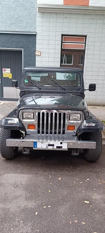 Schwarz Gebraucht 1991 Jeep Wrangler Laredo SUV | 15.000 € - Bild 1/4