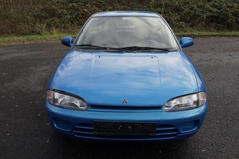 Gebraucht Mitsubishi Colt 75 PS (55 kW) 1995 Blau Kleinwagen