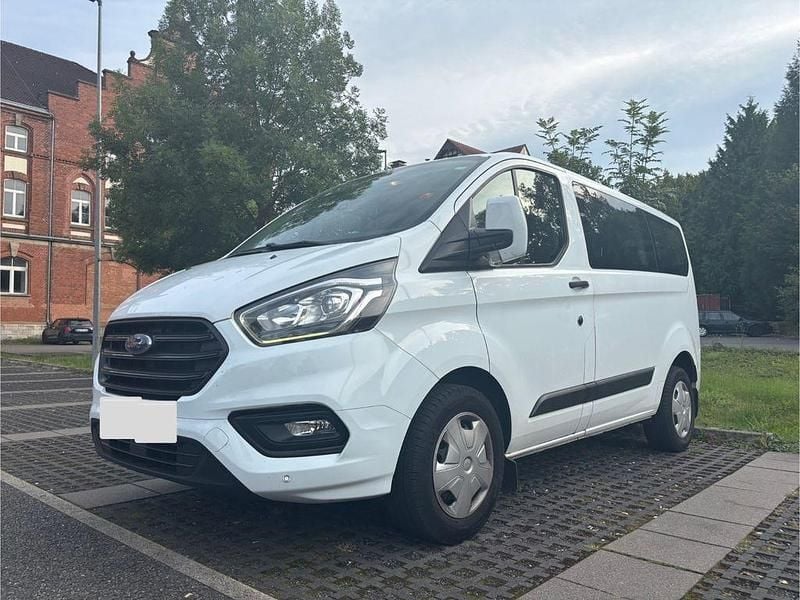 Weiß Gebraucht 2019 Ford Transit Custom Van / Kleinbus | 15.950 € (Guter Preis) - Bild 1/4