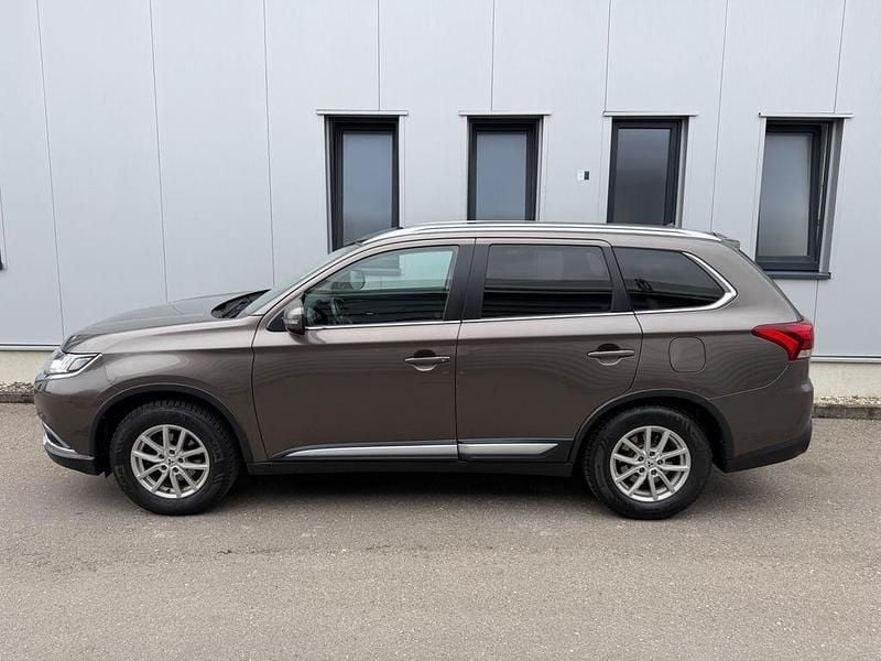 Gebraucht Mitsubishi Outlander 150 PS (110 kW) 2017 Braun SUV