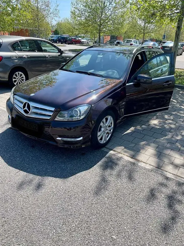 Gebraucht Mercedes C180 Avantgarde 156 PS (114 kW) 2012 Kombi