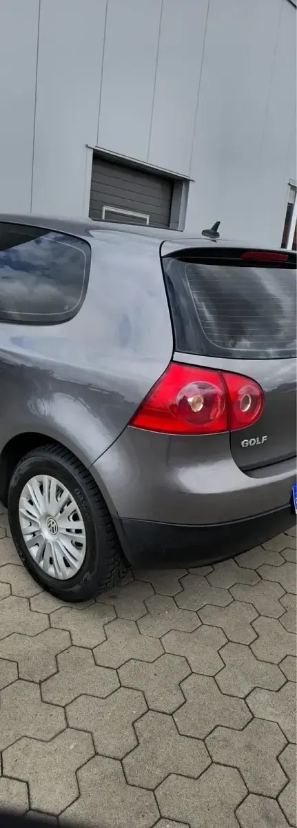 Używany VW Golf V 75 KM (55 kW) 2005 Szary Hatchback