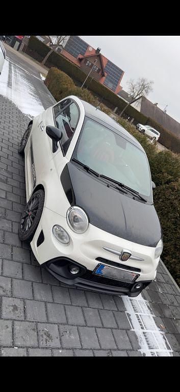 Gebraucht Abarth 595 145 PS (106 kW) 2019 Weiß Kleinwagen