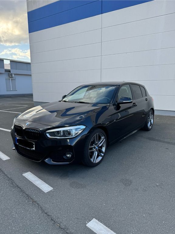 Schwarz Gebraucht 2016 BMW 118 M Sport Kleinwagen | 11.290 € (Fairer Preis) - Bild 1/4