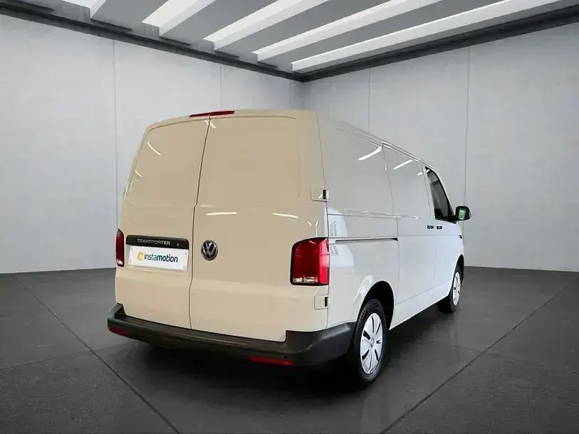 Second-hand VW Transporter 150 CP (110 kW) 2022 Alb Van