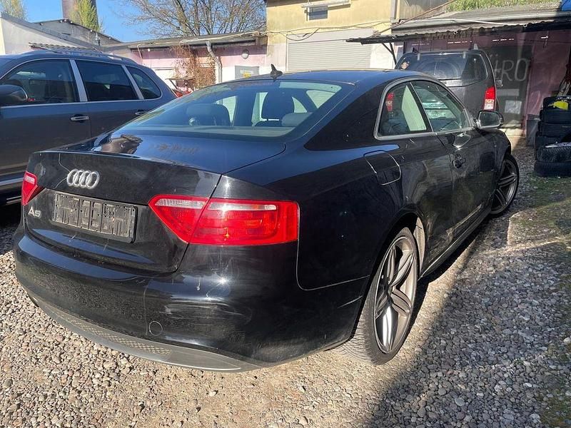 Używany Audi A5 Performance 160 KM (117 kW) 2010 Czarny Coupe