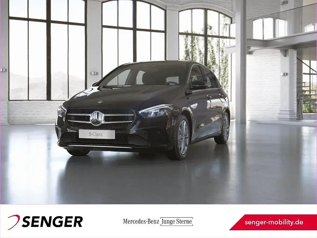 Używany Mercedes B250 Progressive 224 KM (164 kW) 2022 Minivan