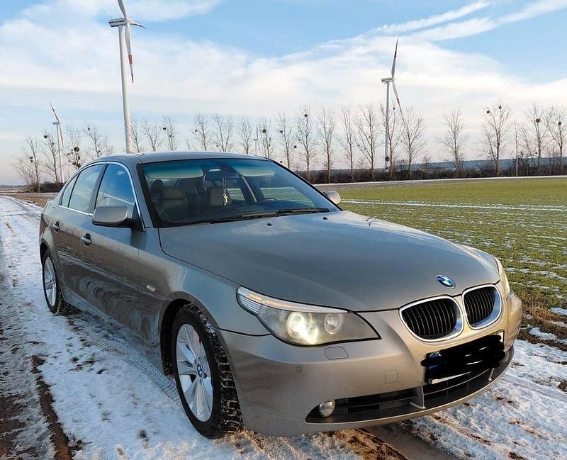 Gebraucht BMW 530 258 PS (189 kW) 2005 Silber Limousine