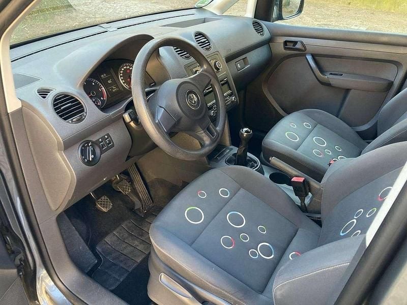 Gebraucht VW Caddy 102 PS (75 kW) 2011 Grau Van / Kleinbus