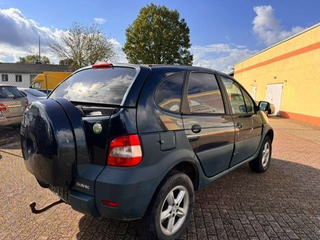 Gebraucht Renault Scénic 139 PS (102 kW) 2000 Grün Van / Kleinbus