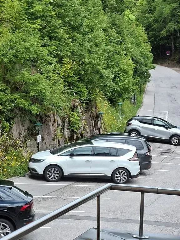 Gebraucht Renault Espace Intens 160 PS (117 kW) 2017 Weiß Van / Kleinbus