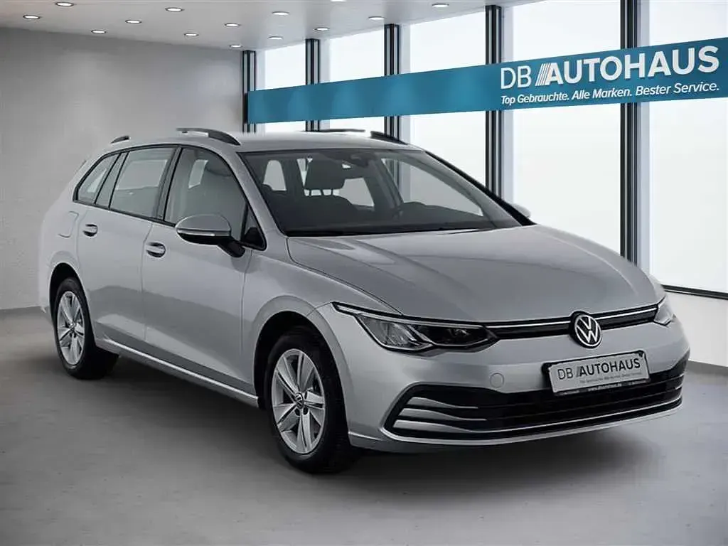 Gebraucht VW Golf VIII Life 110 PS (80 kW) 2022 Silber Kombi