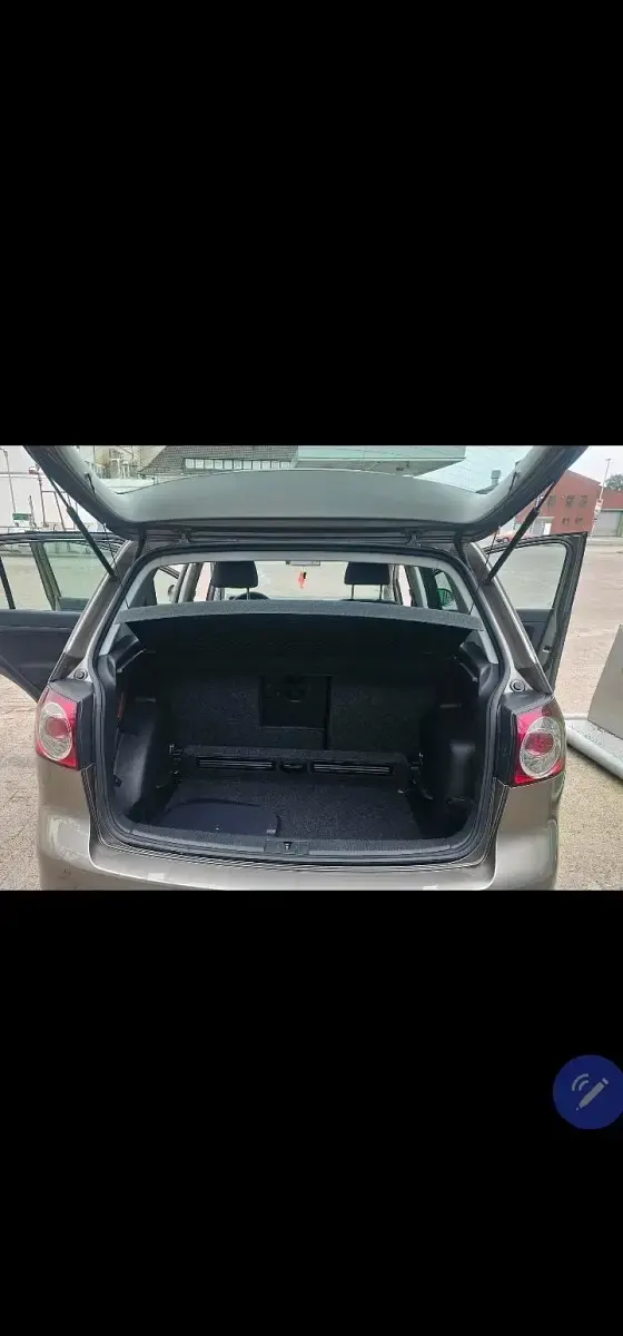 Usata VW Golf VI 80 CV (58 kW) 2010 Oro Utilitaria
