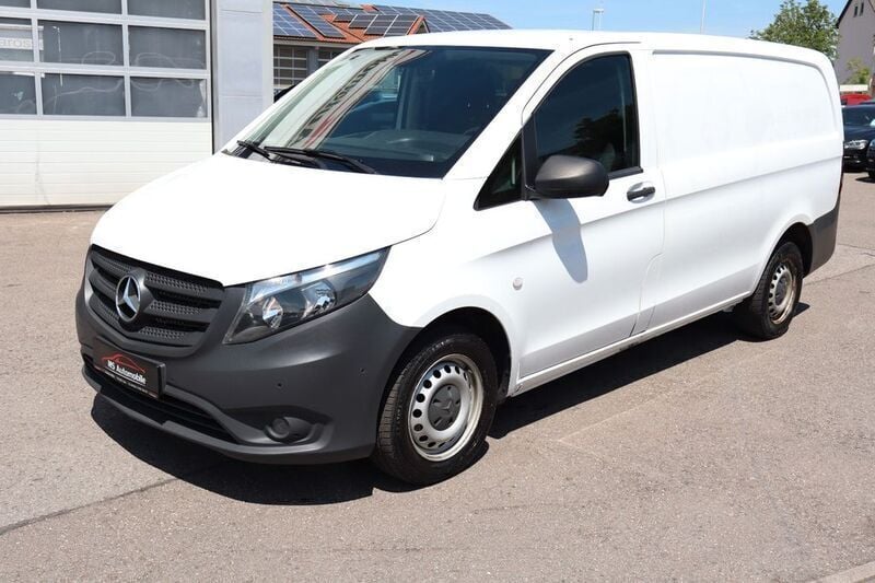 Weiß Gebraucht 2018 Mercedes Vito Van / Kleinbus | 17.850 € (Superpreis) - Bild 1/4