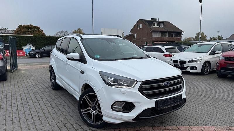 Weiß Gebraucht 2019 Ford Kuga ST-Line SUV | 19.400 € (Fairer Preis) - Bild 1/4