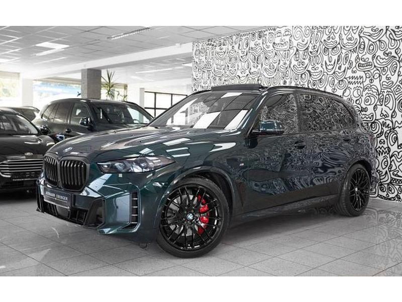 Individual oxfordgrün 2 (metallic) Gebraucht 2024 BMW X5 M M Sport SUV | 95.880 € (Guter Preis) - Bild 1/4