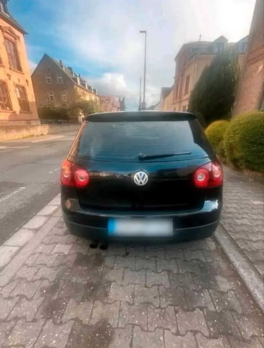 Gebraucht VW Golf V 110 PS (80 kW) 2005 Schwarz Kleinwagen