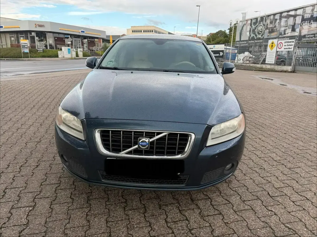 Gebraucht Volvo V70 185 PS (136 kW) 2009 Grau Kombi