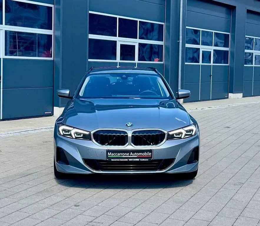 Gebraucht BMW 320 Shadowline 190 PS (139 kW) 2024 Grau Kombi