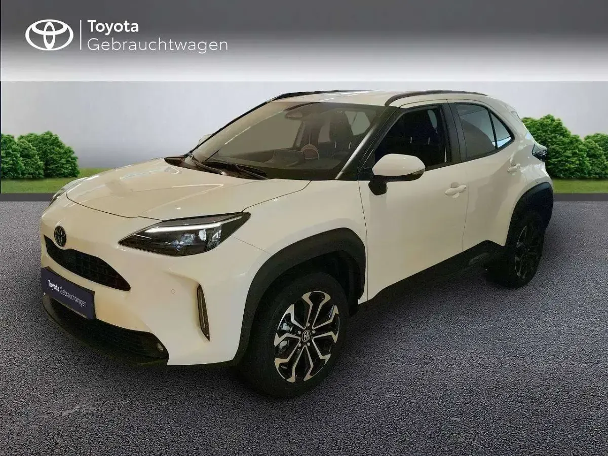 Neu Toyota Yaris Cross 131 PS (96 kW) 2025 Schwarz SUV