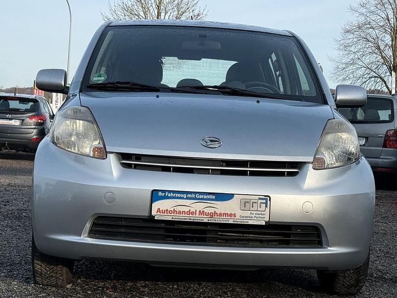 Gebraucht Daihatsu Sirion 87 PS (63 kW) 2006 Grau Kleinwagen