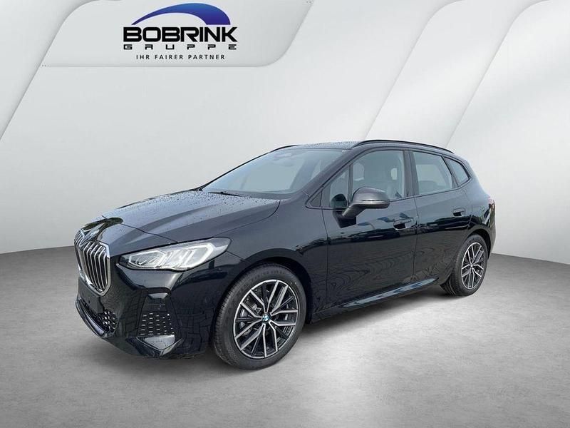 Schwarz Neu 2025 BMW 218 Active Tourer Efficient Dynamics Van / Kleinbus | 39.460 € - Bild 1/4