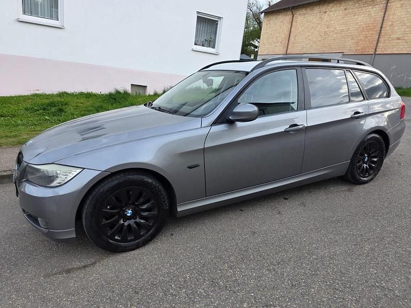 Second-hand BMW 320 177 CP (130 kW) 2009 Gri Break
