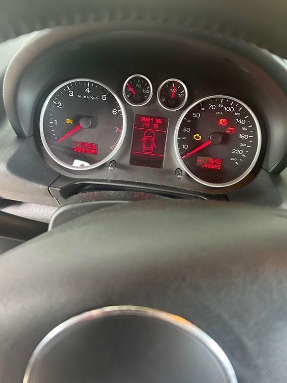 Gebraucht Audi A2 110 PS (80 kW) 2002 Silber Kleinwagen