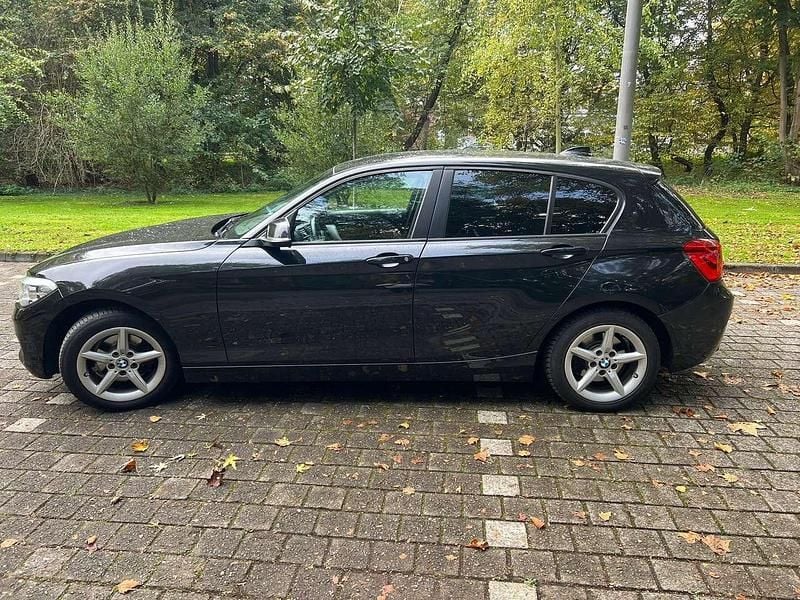 Schwarz Gebraucht 2015 BMW 118 Advantage Kleinwagen | 8.000 € (Fairer Preis) - Bild 1/4