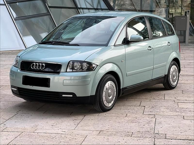Gebraucht Audi A2 Comfort 61 PS (44 kW) 2001 Grün Kleinwagen