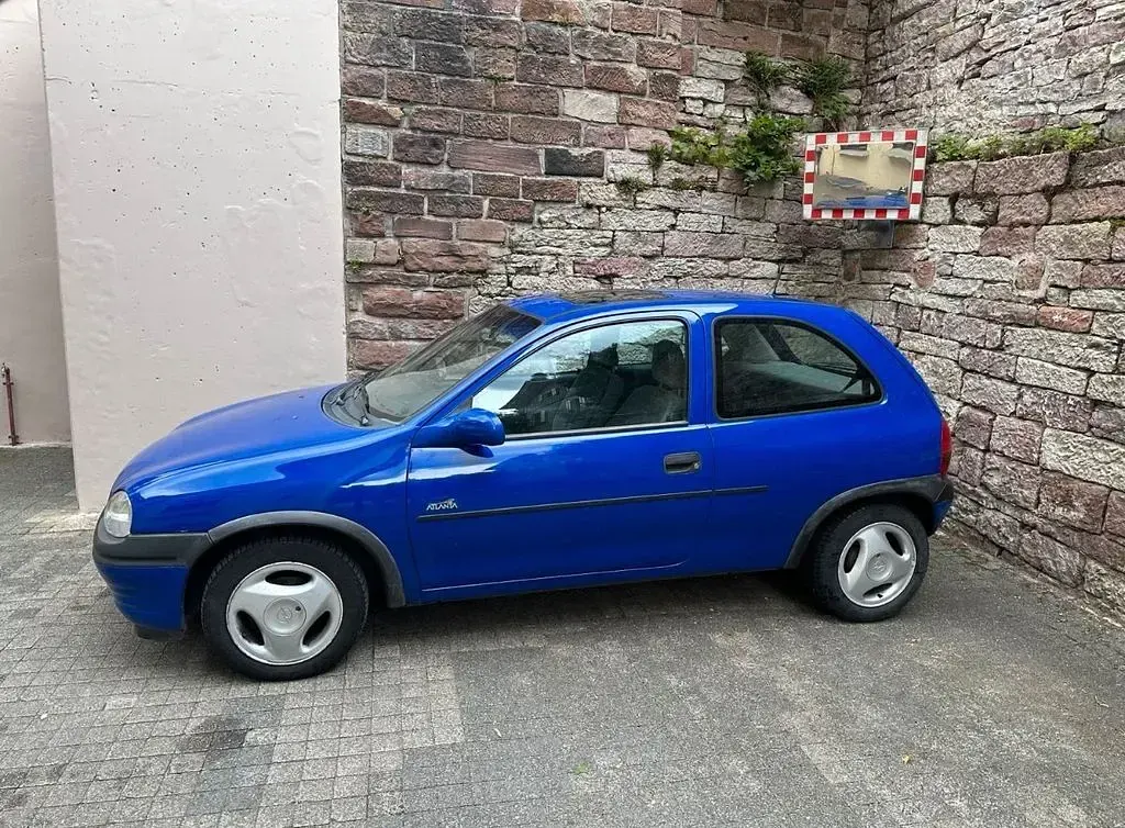Gebraucht Opel Corsa 45 PS (33 kW) 1996 Blau Kleinwagen
