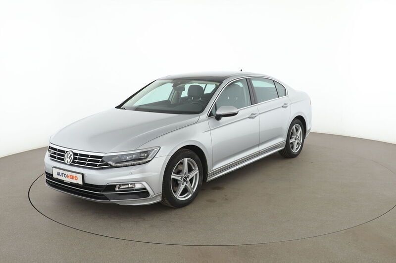 Silber Gebraucht 2015 VW Passat Highline Limousine | 15.350 € (Fairer Preis) - Bild 1/4