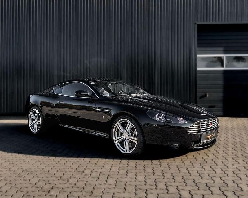Schwarz Gebraucht 2010 Aston Martin DB9 | 69.900 € - Bild 1/4