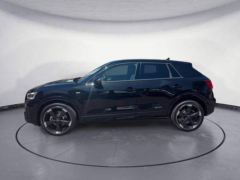 Neu Audi Q2 S-Line 150 PS (110 kW) 2025 Schwarz SUV