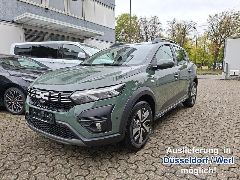 Safari grün Neu 2025 Dacia Sandero Expression Kleinwagen | 18.190 € - Bild 1/3