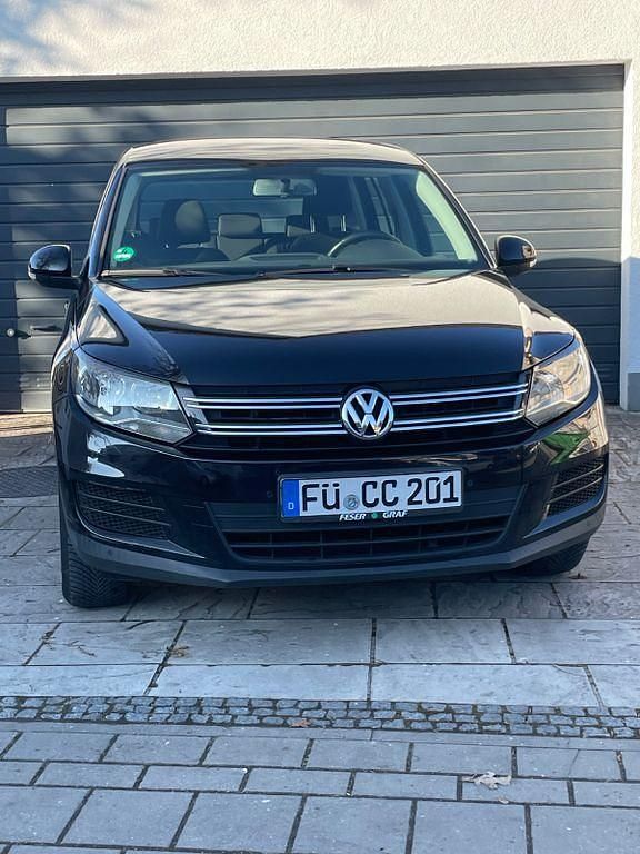Schwarz Gebraucht 2014 VW Tiguan Sportline SUV | 9.500 € (Fairer Preis) - Bild 1/4