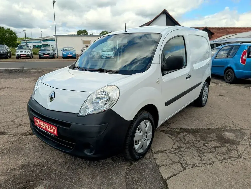 Gebraucht Renault Kangoo Basis 68 PS (50 kW) 2010 Arktisweiß Van