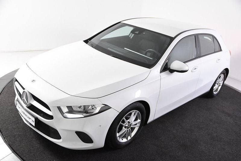 Gebraucht Mercedes A160 109 PS (80 kW) 2022 Weiß Limousine