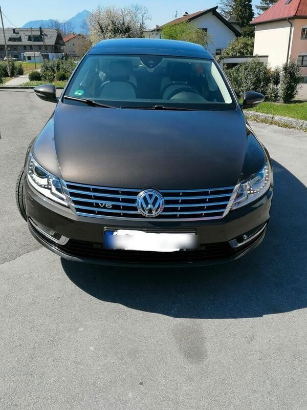Second-hand VW CC R 299 CP (219 kW) 2014 Maro Berlinǎ