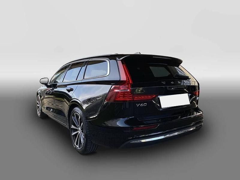 Gebraucht Volvo V60 Core 455 PS (334 kW) 2023 Schwarz Kombi