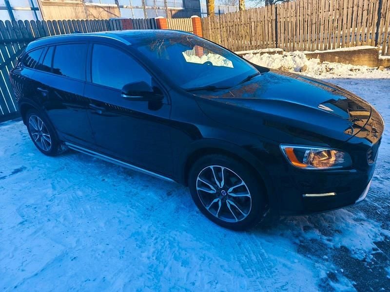 Gebraucht Volvo V60 CC 250 PS (183 kW) 2018 Schwarz Kombi