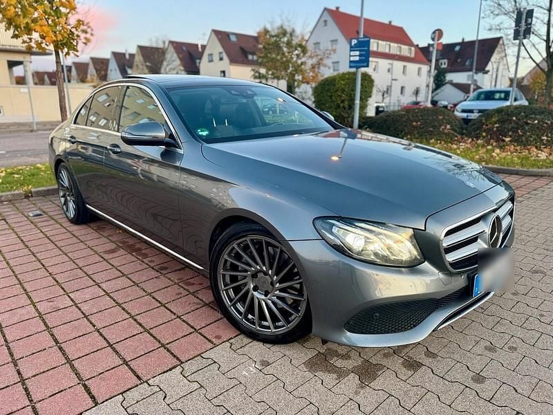 Gebraucht Mercedes E350 Exclusive 258 PS (189 kW) 2016 Grau Limousine