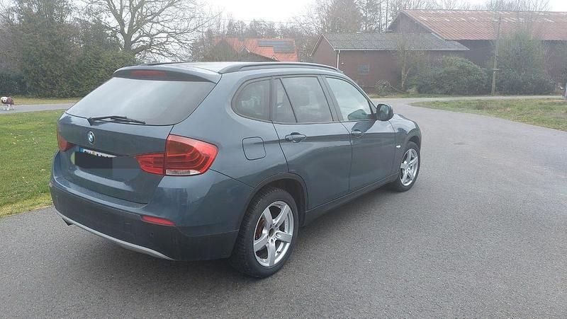 Gebraucht BMW X1 141 PS (103 kW) 2009 Blau SUV