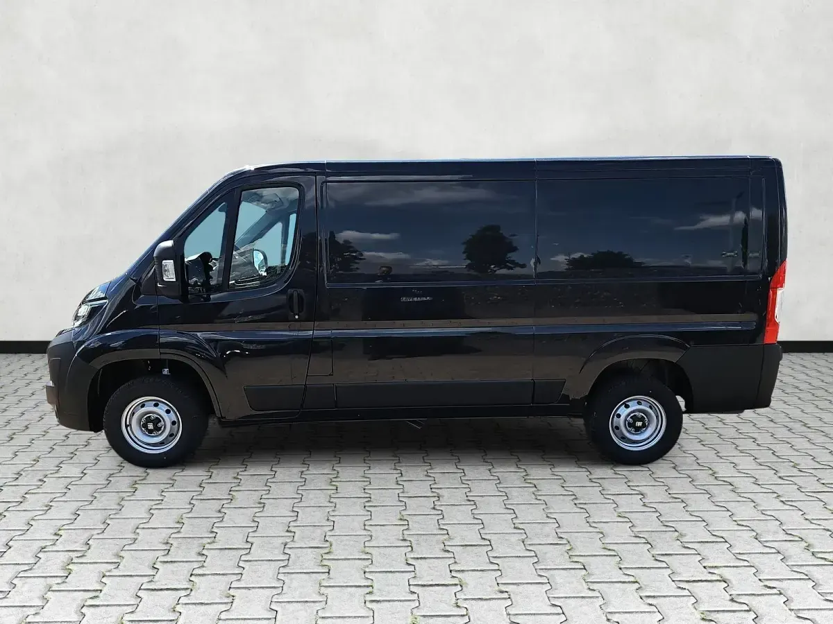 Neu Fiat Ducato 120 PS (88 kW) 2026 Schwarz Van