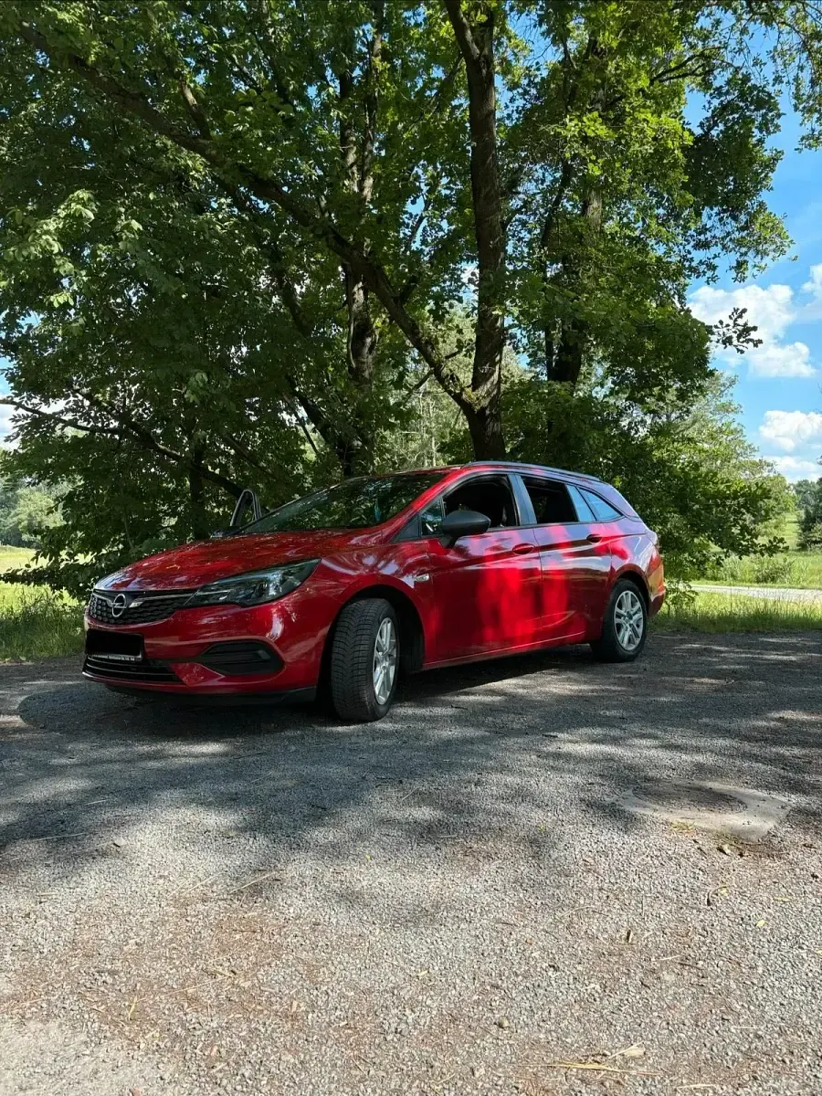 Gebraucht Opel Astra 131 PS (96 kW) 2021 Rot Kombi
