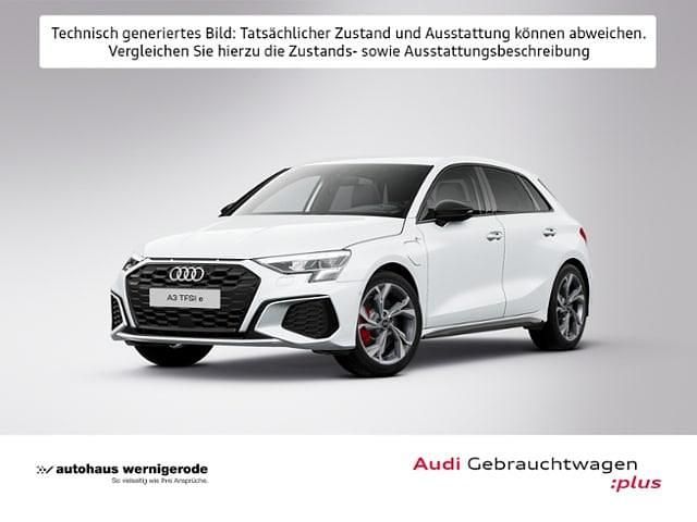 Gletscherweiß metallic Gebraucht 2023 Audi A3 Sportback e-tron S-Line Kleinwagen | 29.440 € (Fairer Preis) - Bild 1/4