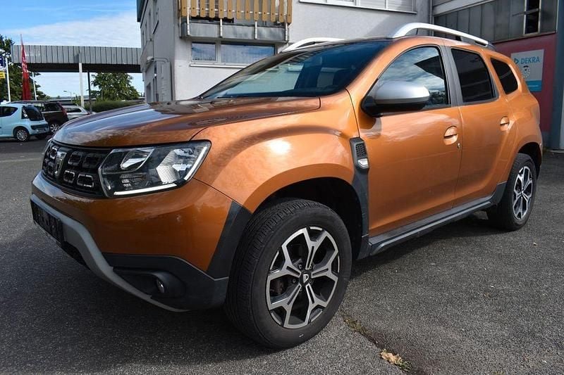 Orange Gebraucht 2018 Dacia Duster Prestige SUV | 12.450 € (Fairer Preis) - Bild 1/4