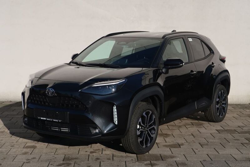 Mysticschwarz mica Neu 2024 Toyota Yaris Cross Team SUV | 30.690 € - Bild 1/4