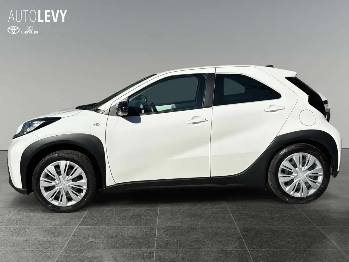 Gebraucht Toyota Aygo X X-play 72 PS (52 kW) 2022 Other SUV
